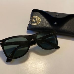 RayBan Sunglasses 🖤